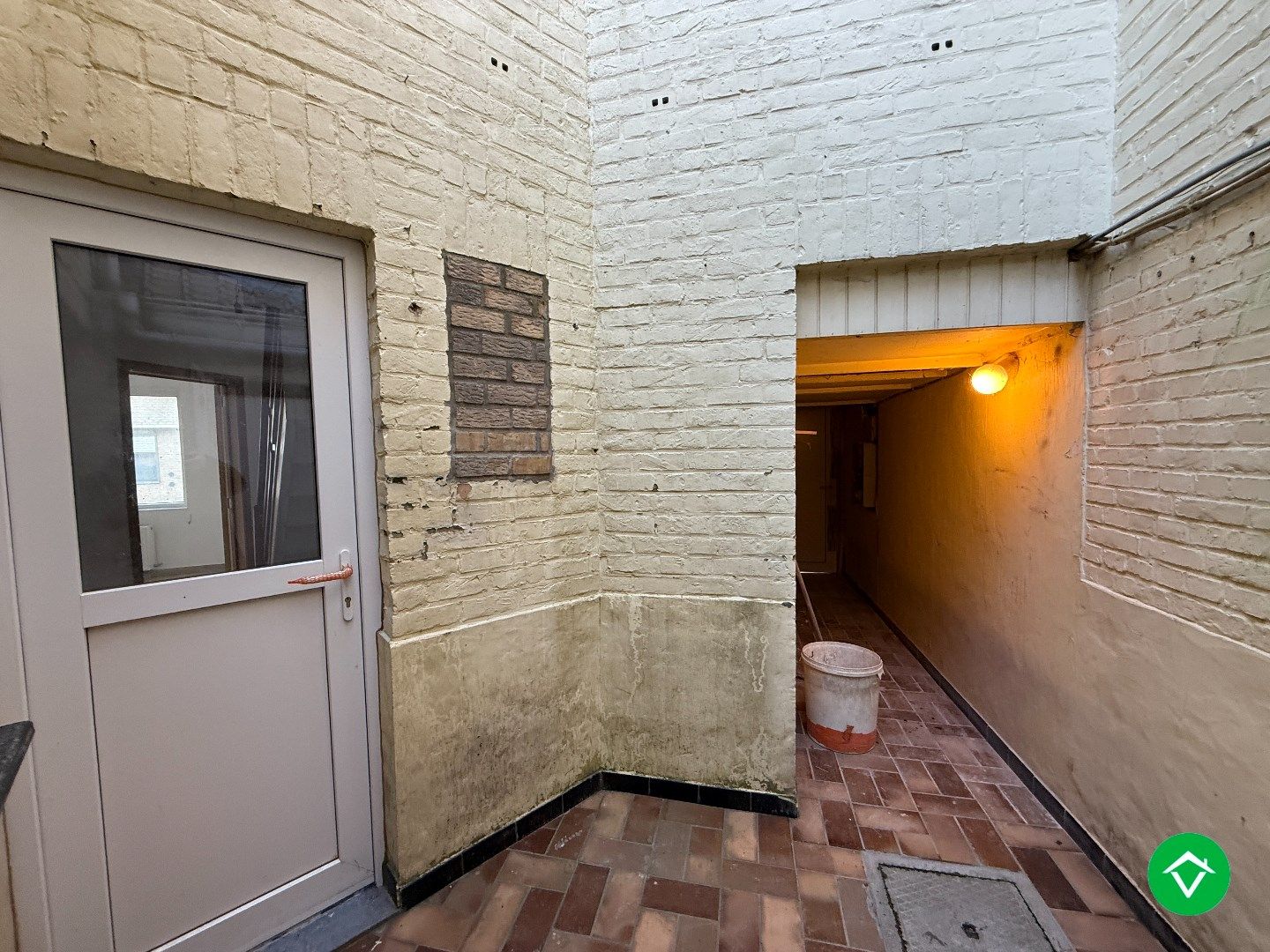 Rijwoning met 3 slaapkamers en koer te centrum Eernegem foto 9