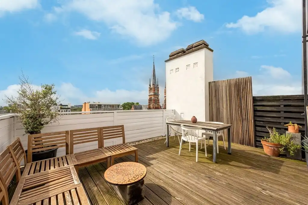 Recent gerenoveerd dakappartement met zonneterras foto 3
