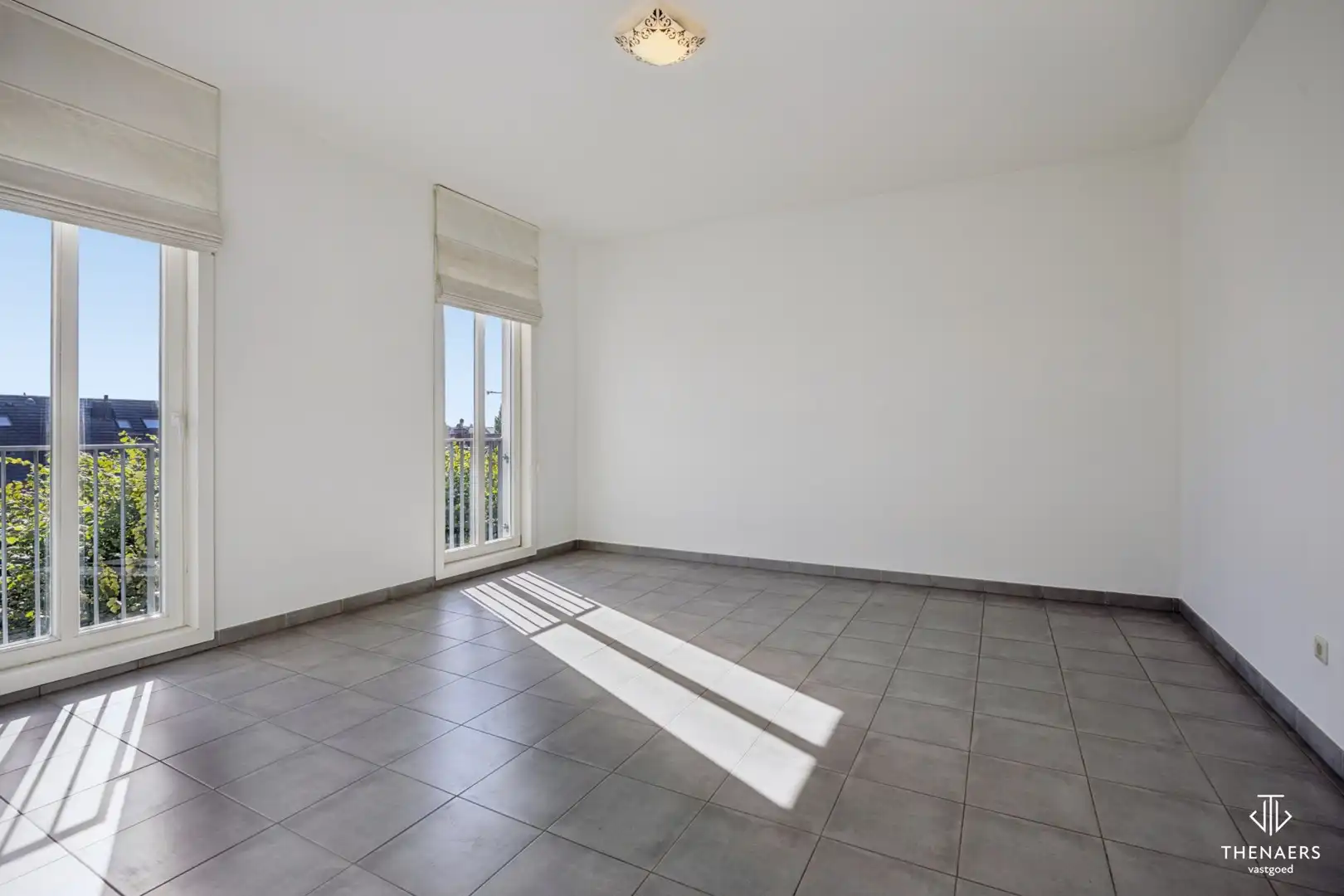 Ruim appartement van 166 m² met 2 terrassen en ondergrondse autostaanplaats in hartje Sint-Truiden. foto 19
