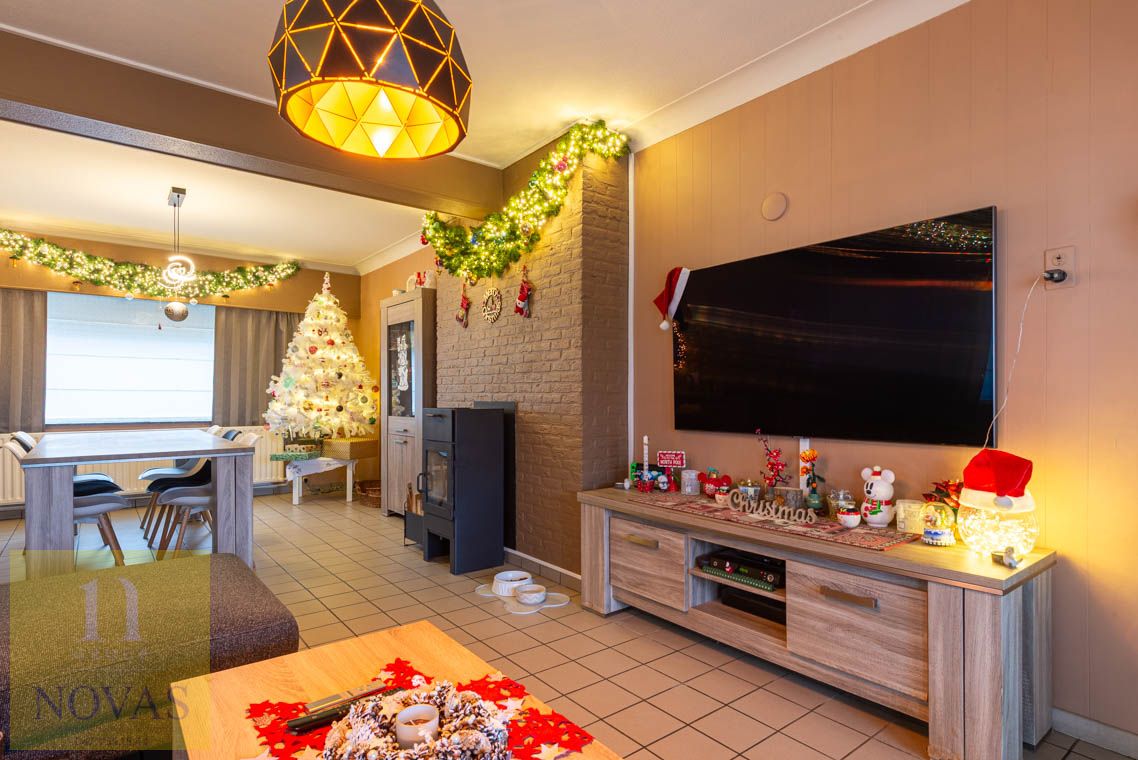 Gezellige woning met 3 slaapkamers, fijne woonkamer en diepe tuin foto 6