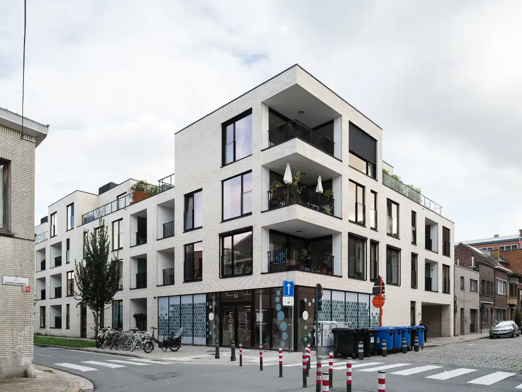 Ondergrondse autostaanplaats(en) in residentie ‘Nieuwland’, nabij het historisch centrum van Gent foto {{pictureIndex}}