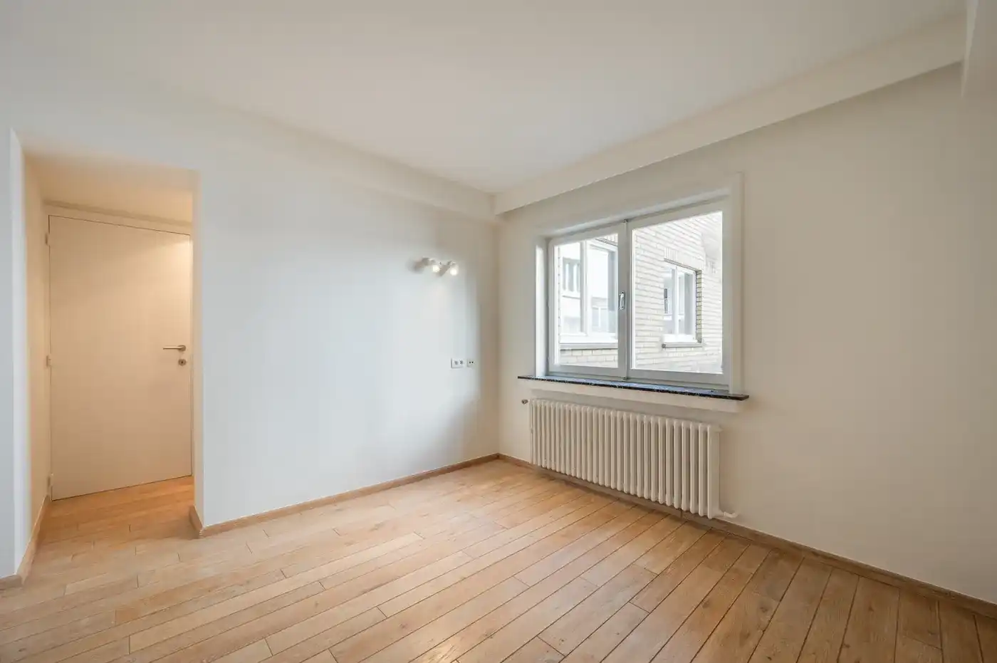 Ruim appartement op de Kustlaan in hartje Zoute met open zicht op de minigolf foto 7