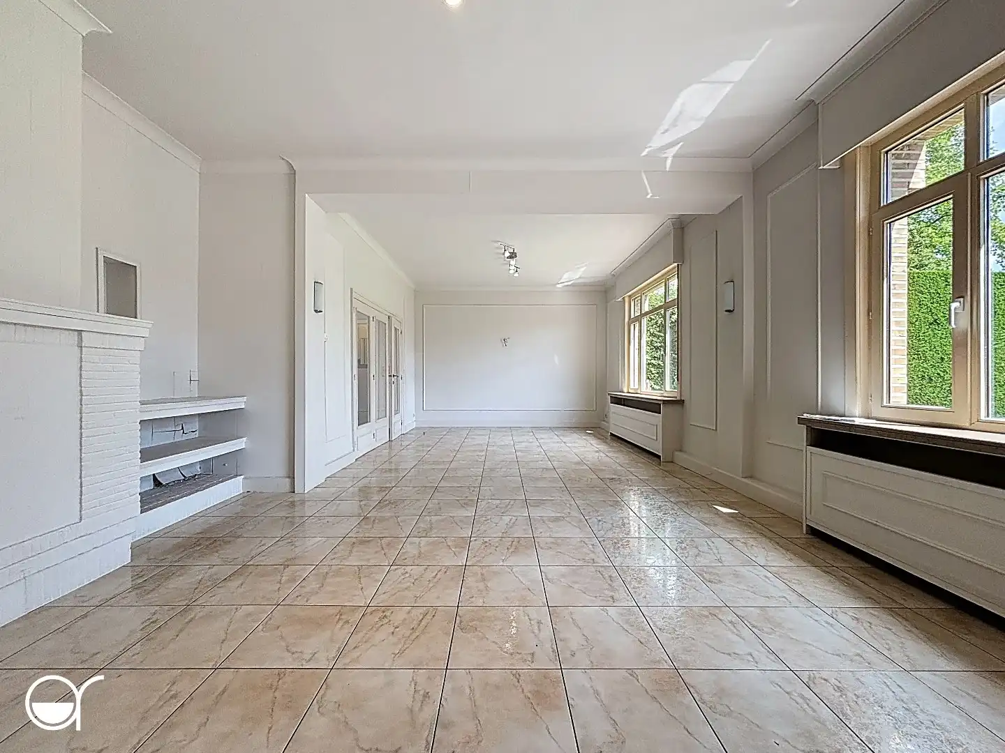 Meergezinswoning met 2 appartementen en kantoorruimte foto 5