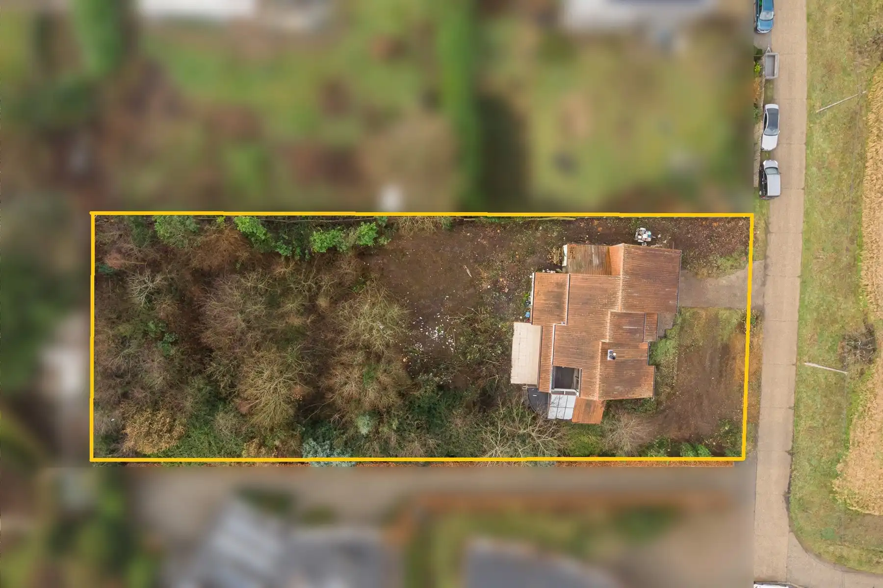 Te renoveren split-level villa met 4 slk + bureel op 1.924m² foto 5