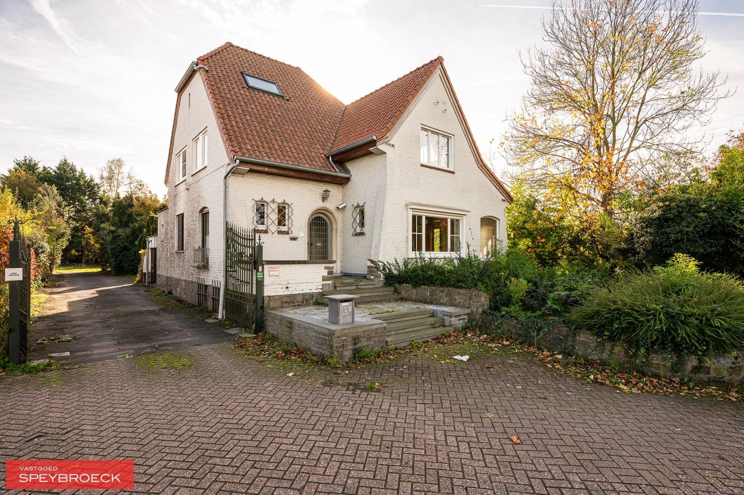 TE KOOP IN ASTENE foto {{pictureIndex}}