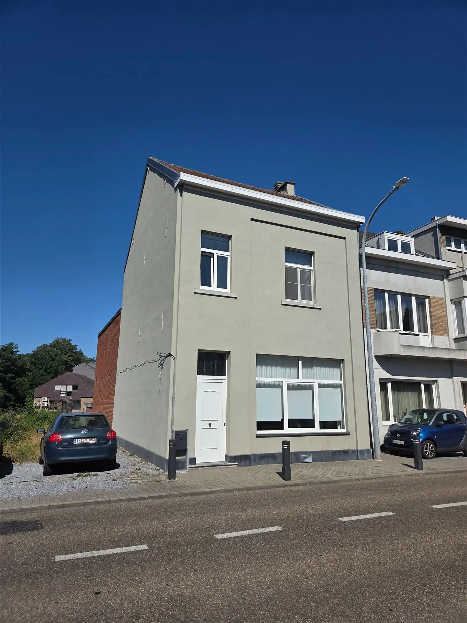 Ruime woning met garage, tuin en 3 slpks te landen. foto 24