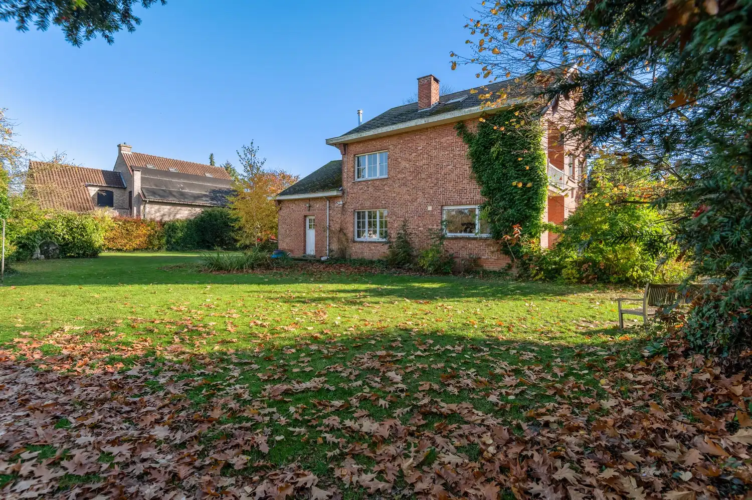 Te renoveren villa met 5 slpkrs op een perceel van 3908 m² te Meise foto 19