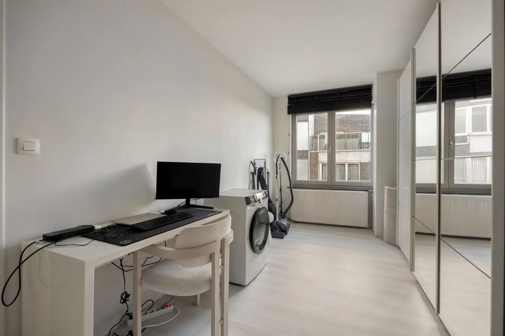 Vernieuwd en instapklaar appartement met 3 slaapkamers in Tongeren centrum foto 17