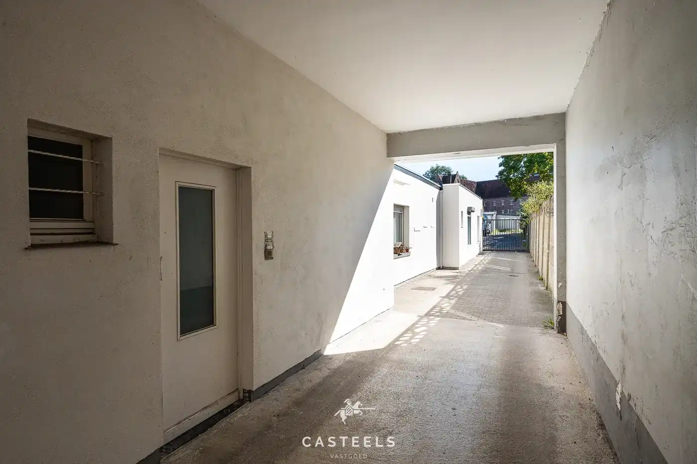 Gerenoveerd gelijkvloers appartement vlak bij Dampoort foto 26