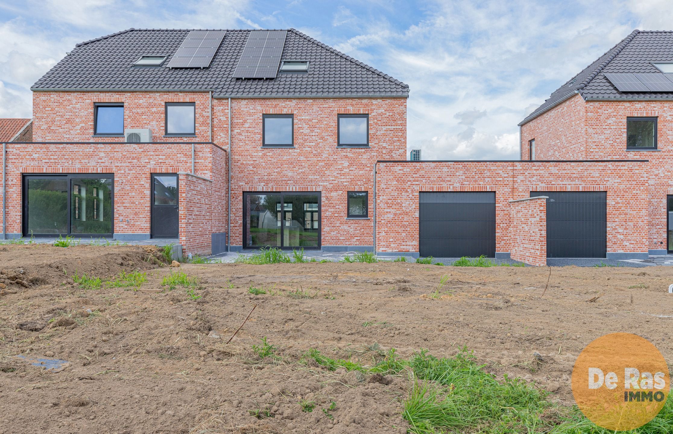 WOUBRECHTEGEM - Mooie nieuwbouwwoning op een unieke locatie foto 2