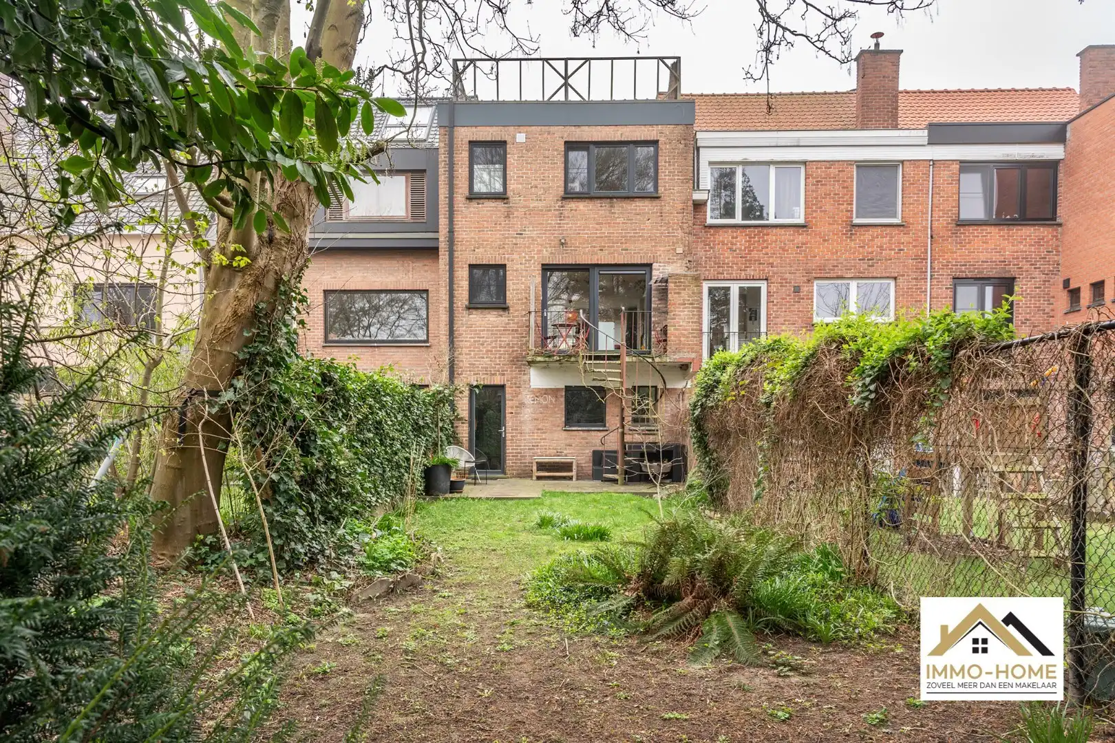 Ruime instapklare woning op toplocatie!   foto 12