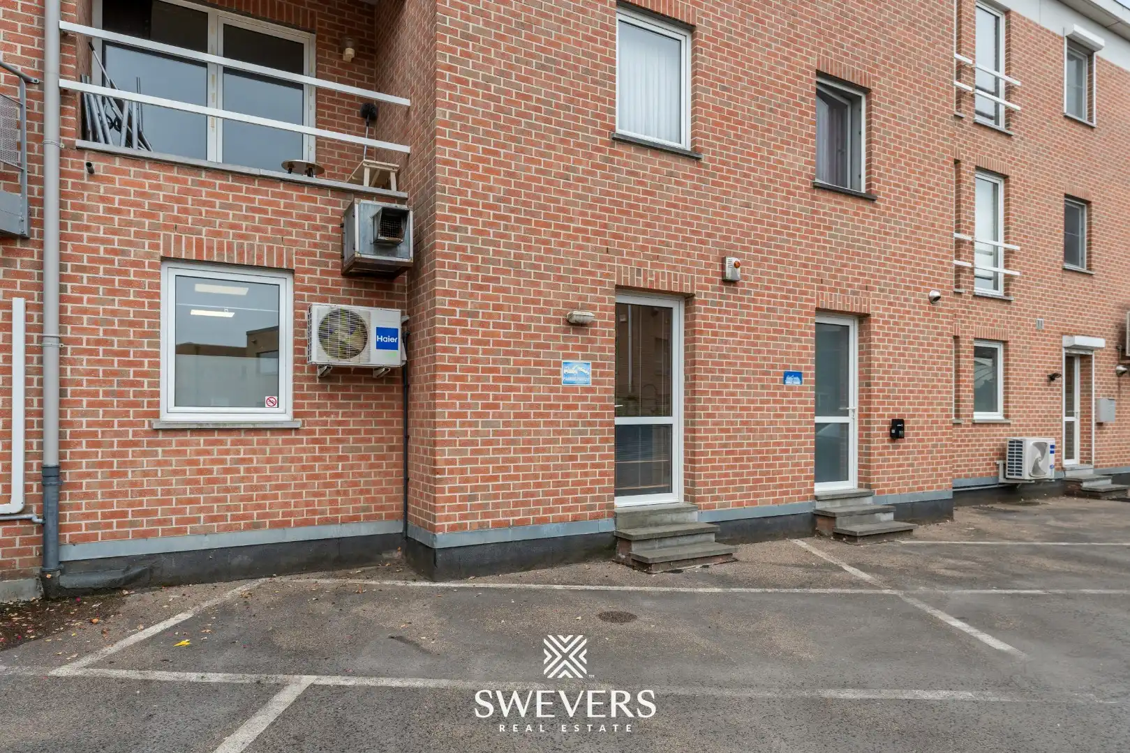 Handelspand met praktische indeling in hartje Tessenderlo foto 29