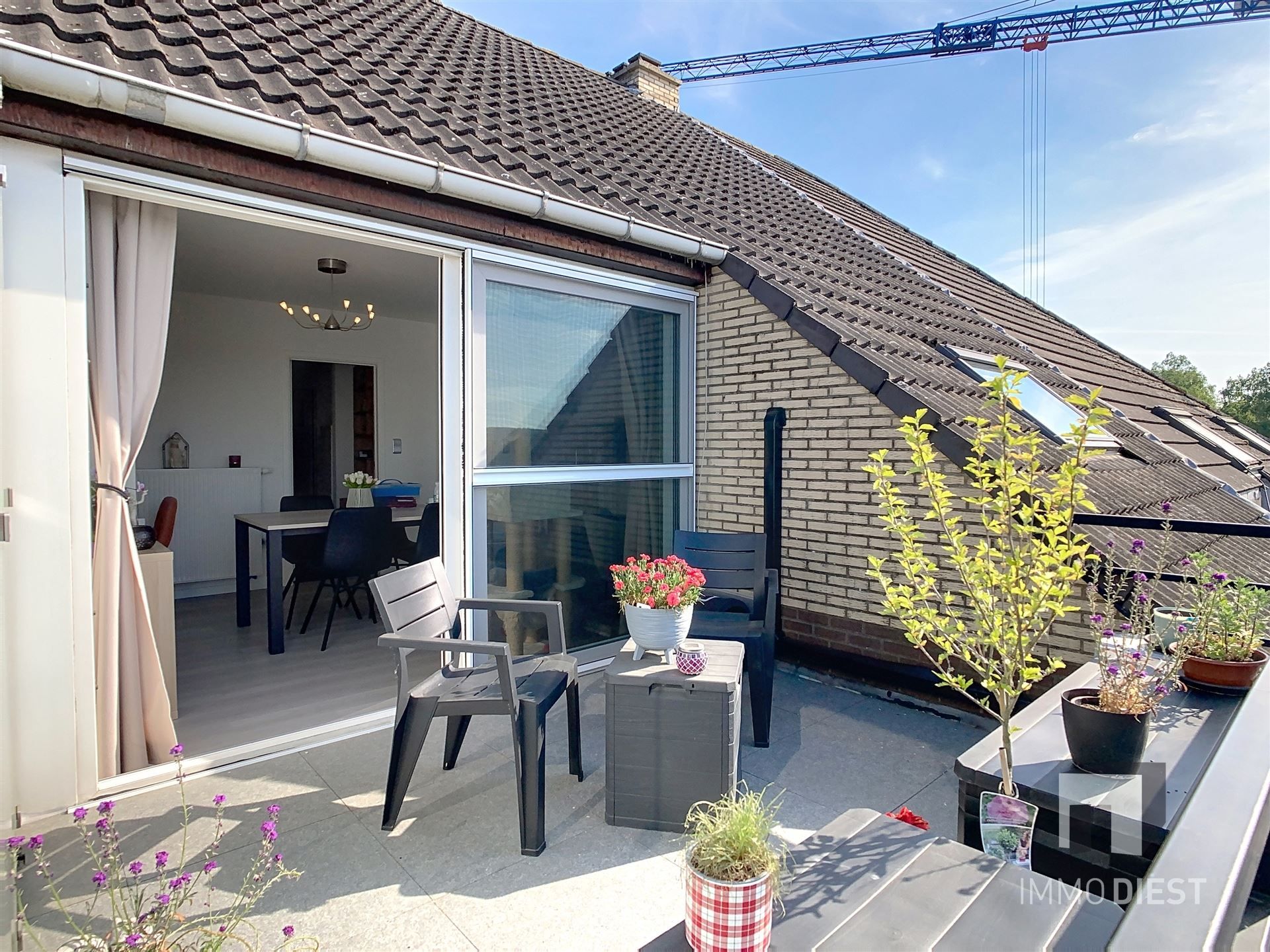 Trendy dakappartement met 2 slaapkamers foto 8