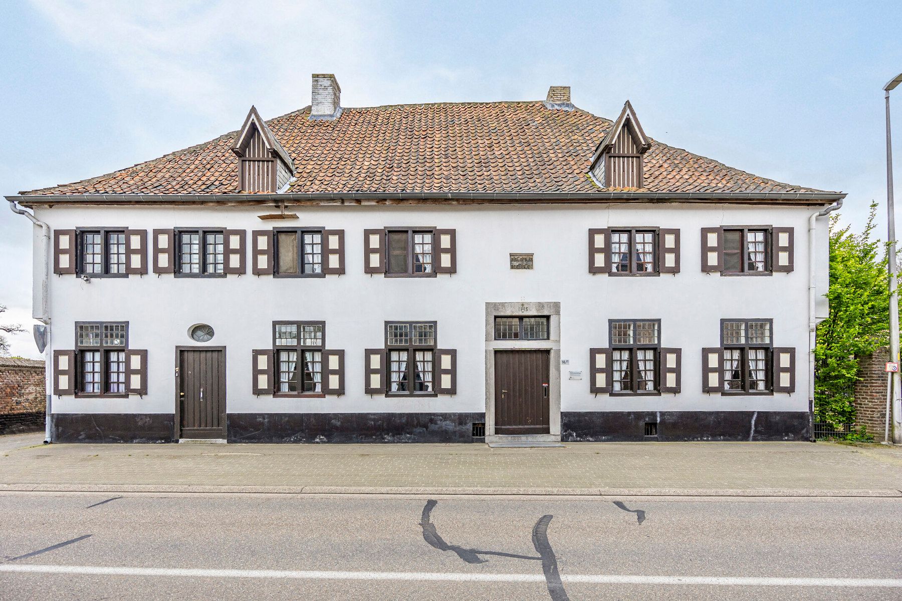 18e-eeuwse hoeve met 5 slaapkamers op 27a 50ca.  foto 2