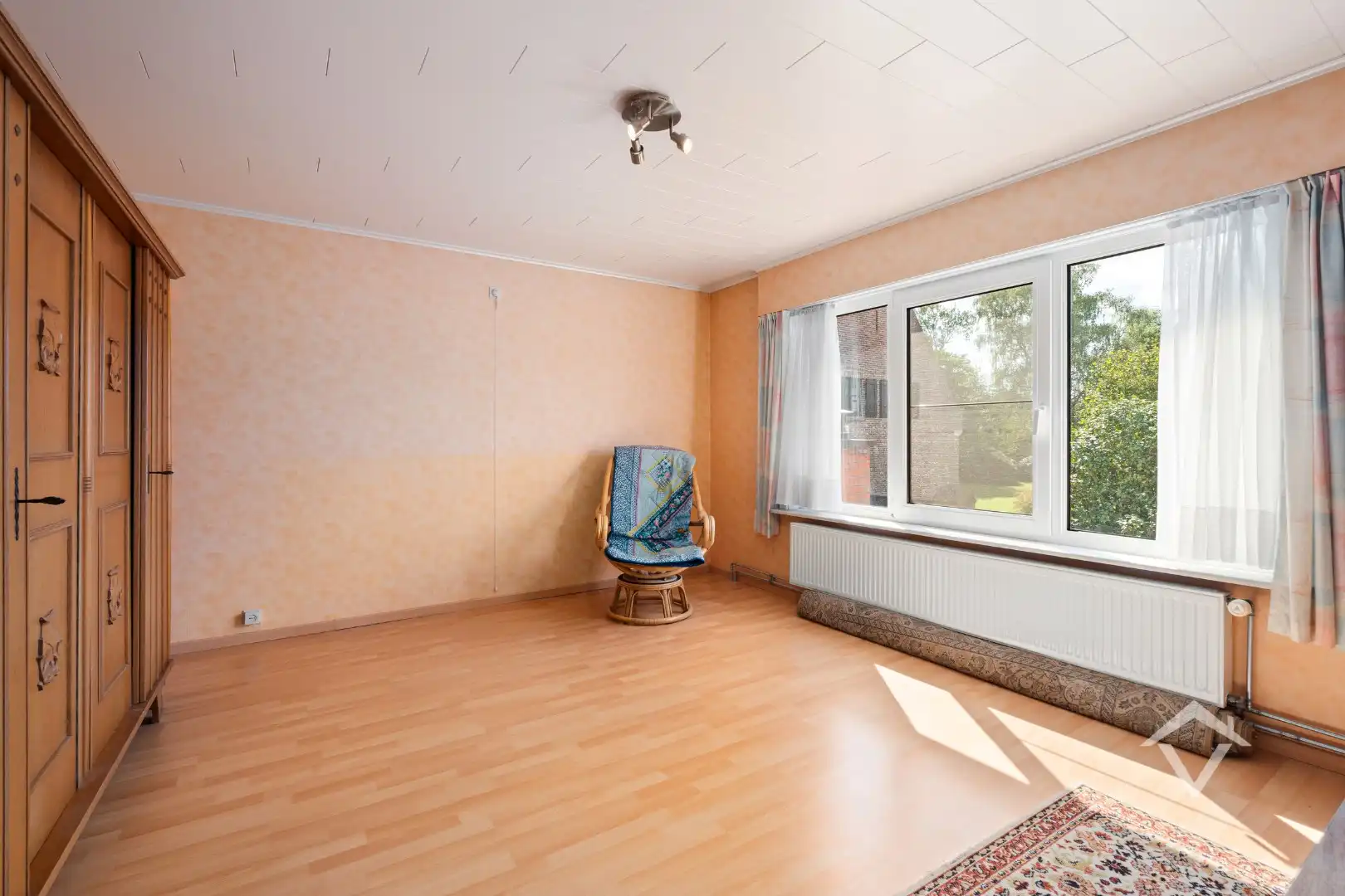 Alleenstaande woning met 4 slaapkamers en dubbele garage te Ichtegem foto 17
