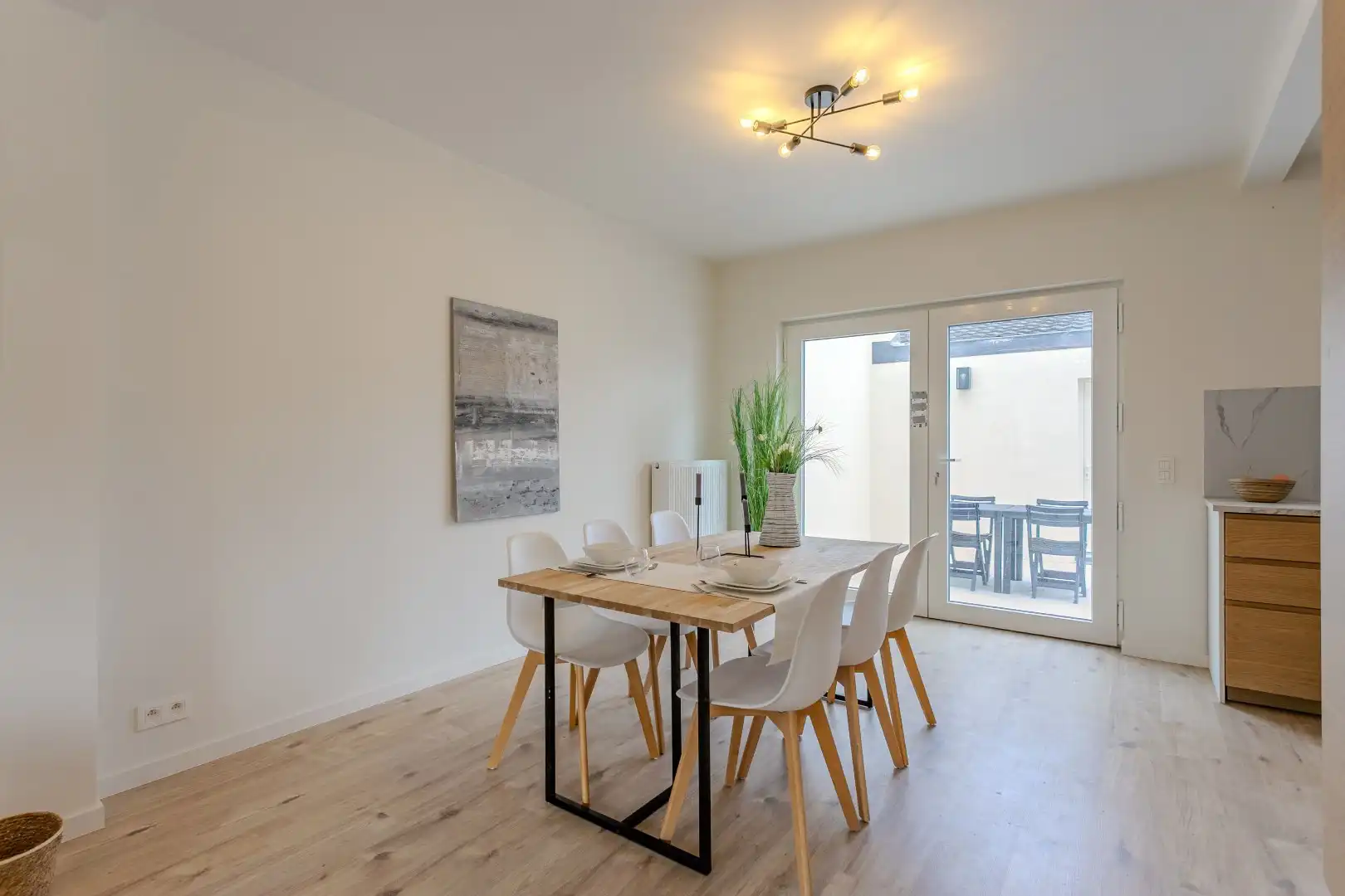 Gerenoveerde woning (EPC B) met 3 slpks (5 mogelijk) garage en tuin in een rustige straat te Lembeek foto 7