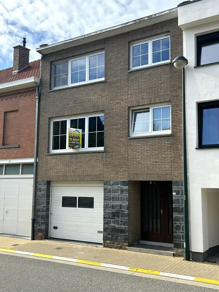 Lichtrijke woning met ruim terras en groot atelier in Leefdaal foto 2