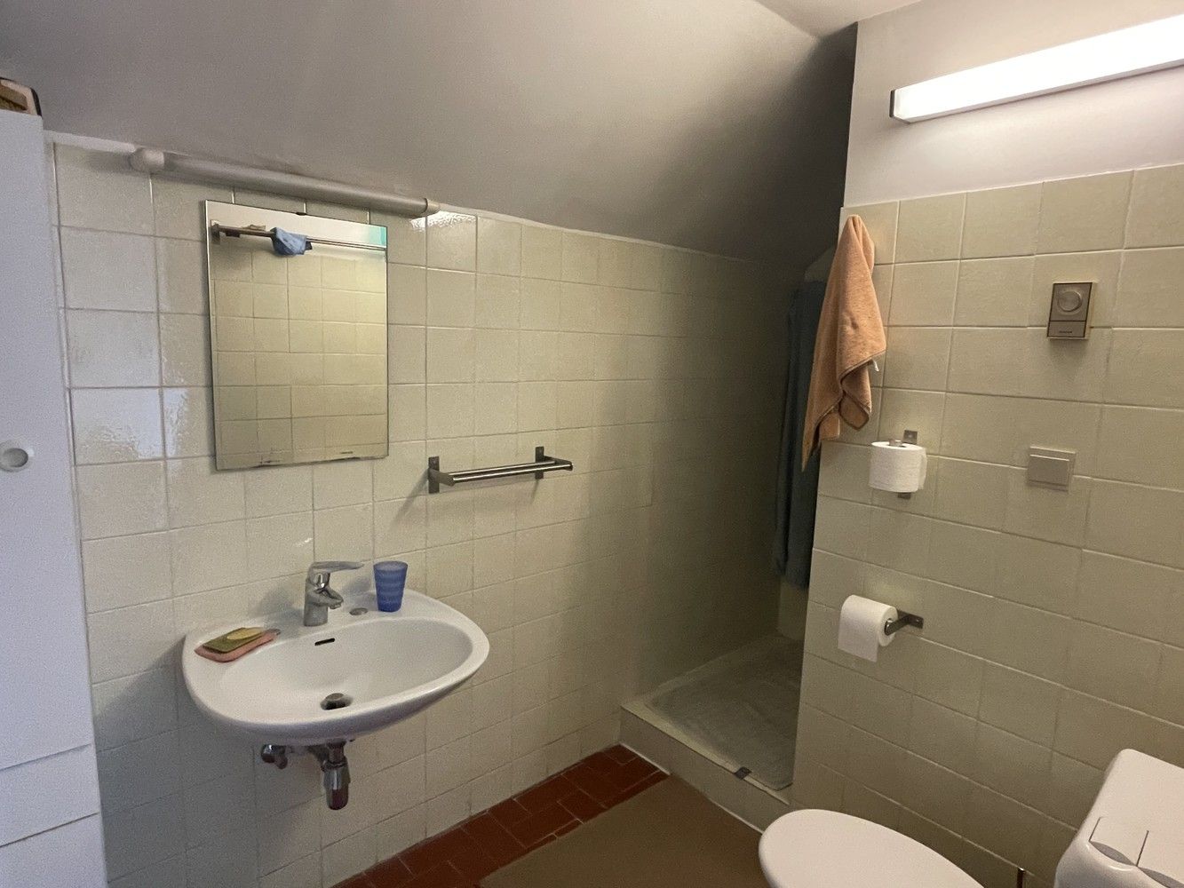 Ruime woning met tuin op gunstige locatie - ook geschikt voor co-housing foto 17