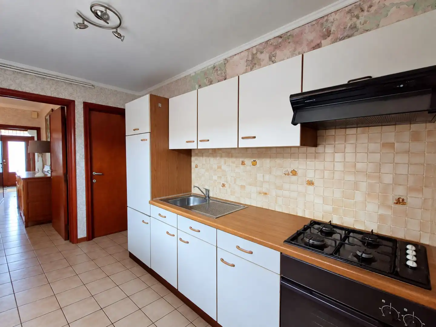 Ruime woning met tuin foto 4