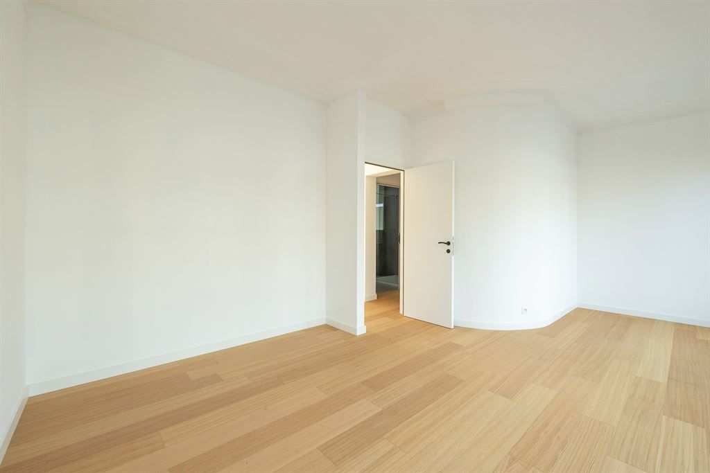 Gerenoveerde woning met zuidgerichte tuin foto 14