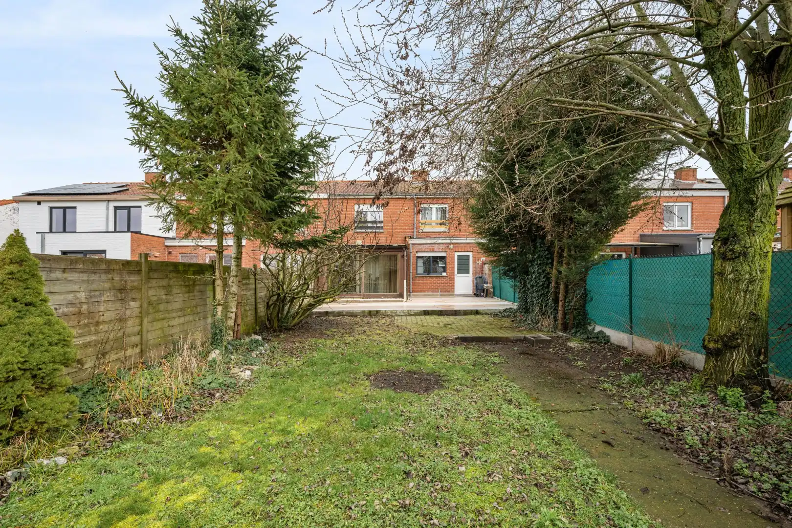 Instapklare woning met 4 slaapkamers, zonnige tuin en garage met oprit in Dadizele foto 9