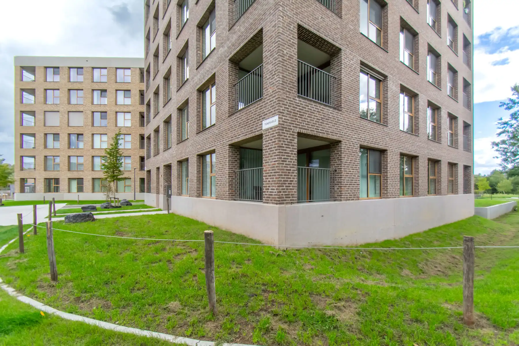 Rustig gemeubeld en comfortabel 1slpk appt. met mooi terras  foto 14