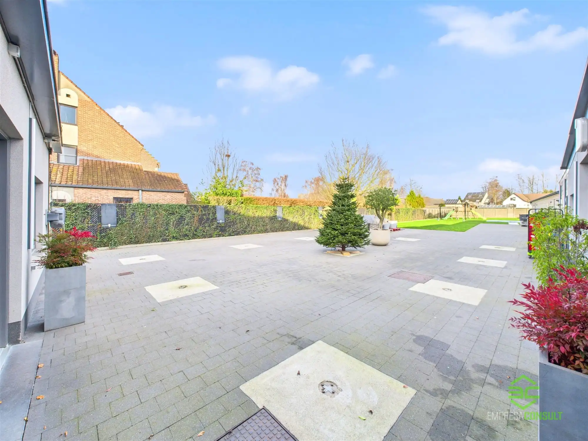 Instapklaar restaurant op een topligging in Schulen! foto 26