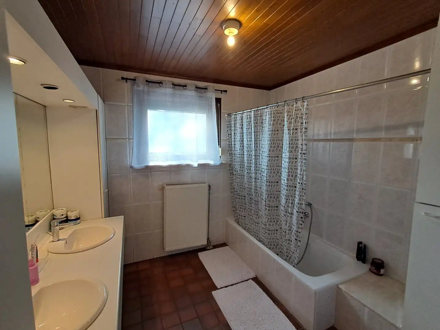 Ruim appartement te Sijsele. foto 7