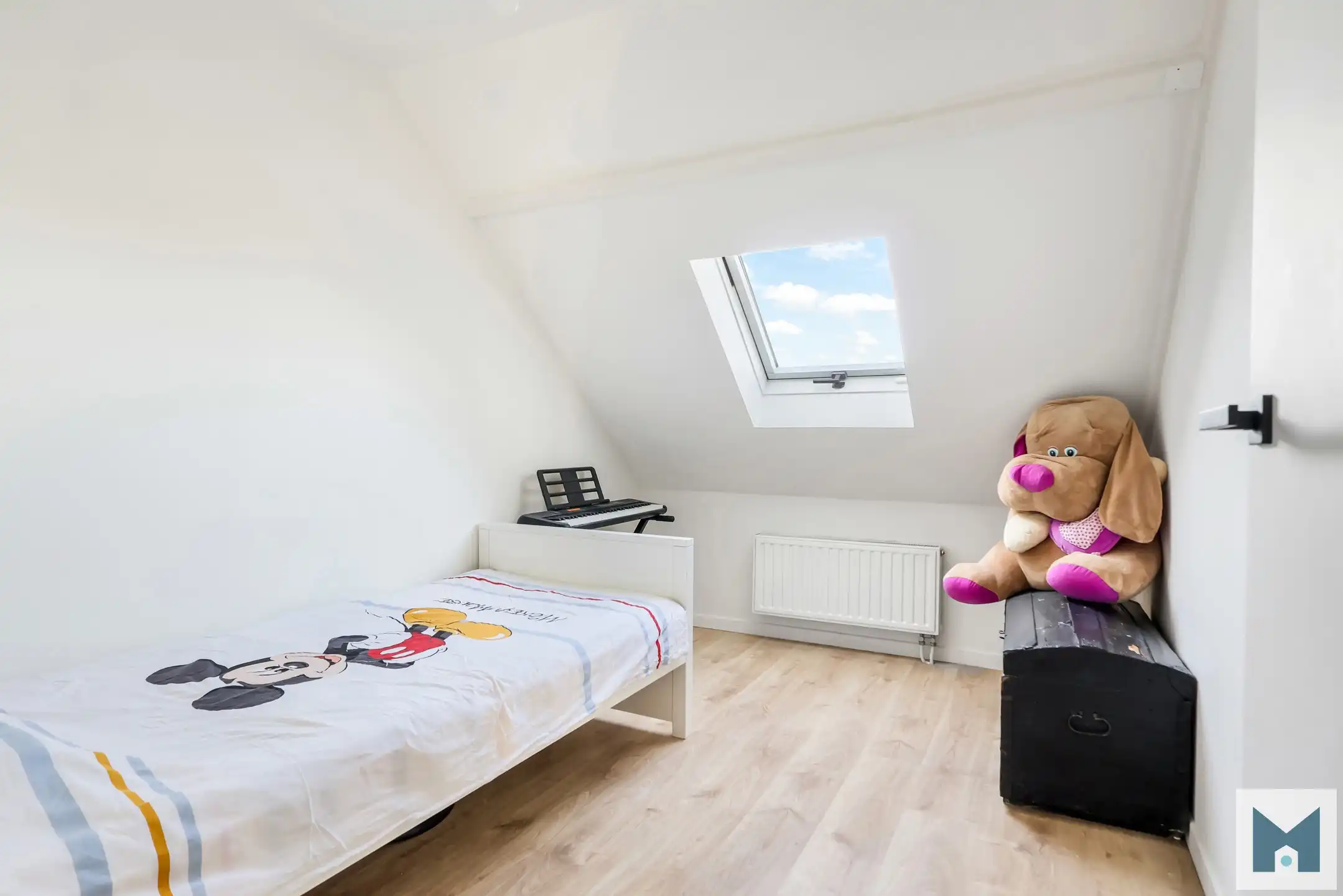 Vernieuwde, energetische woning met 5 slpks te Baasrode! foto 13