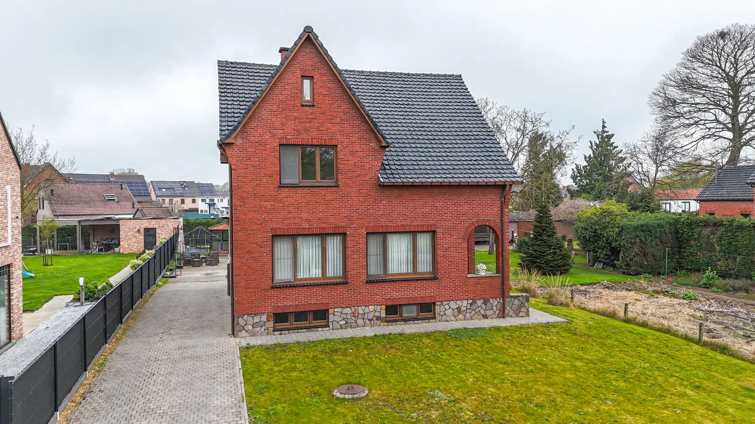 Instapklare open bebouwing met 4 slpk en 2 leefruimtes! foto 55