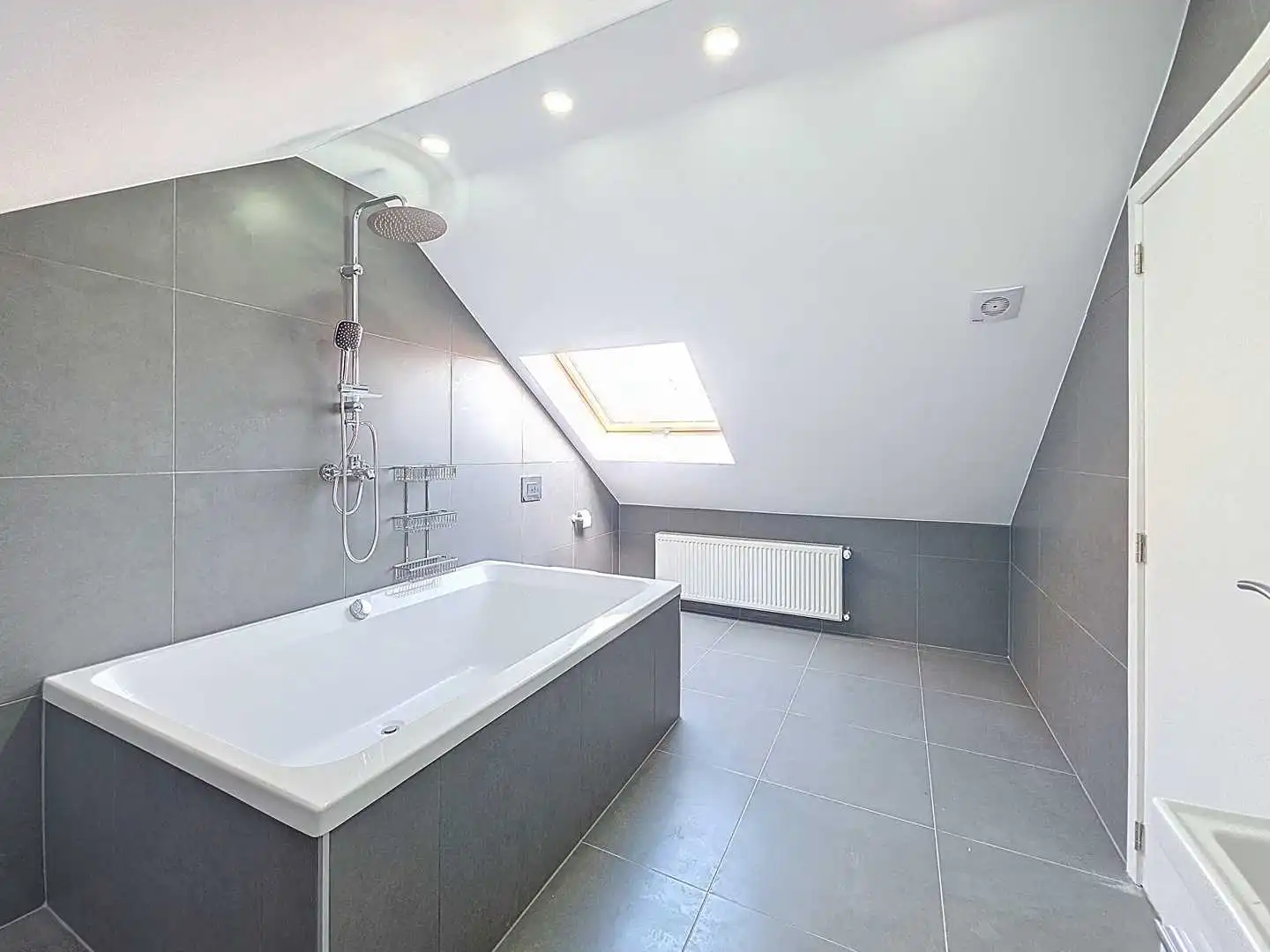 Duplexappartement met 4 slaapkamers te Nieuwpoort foto 11