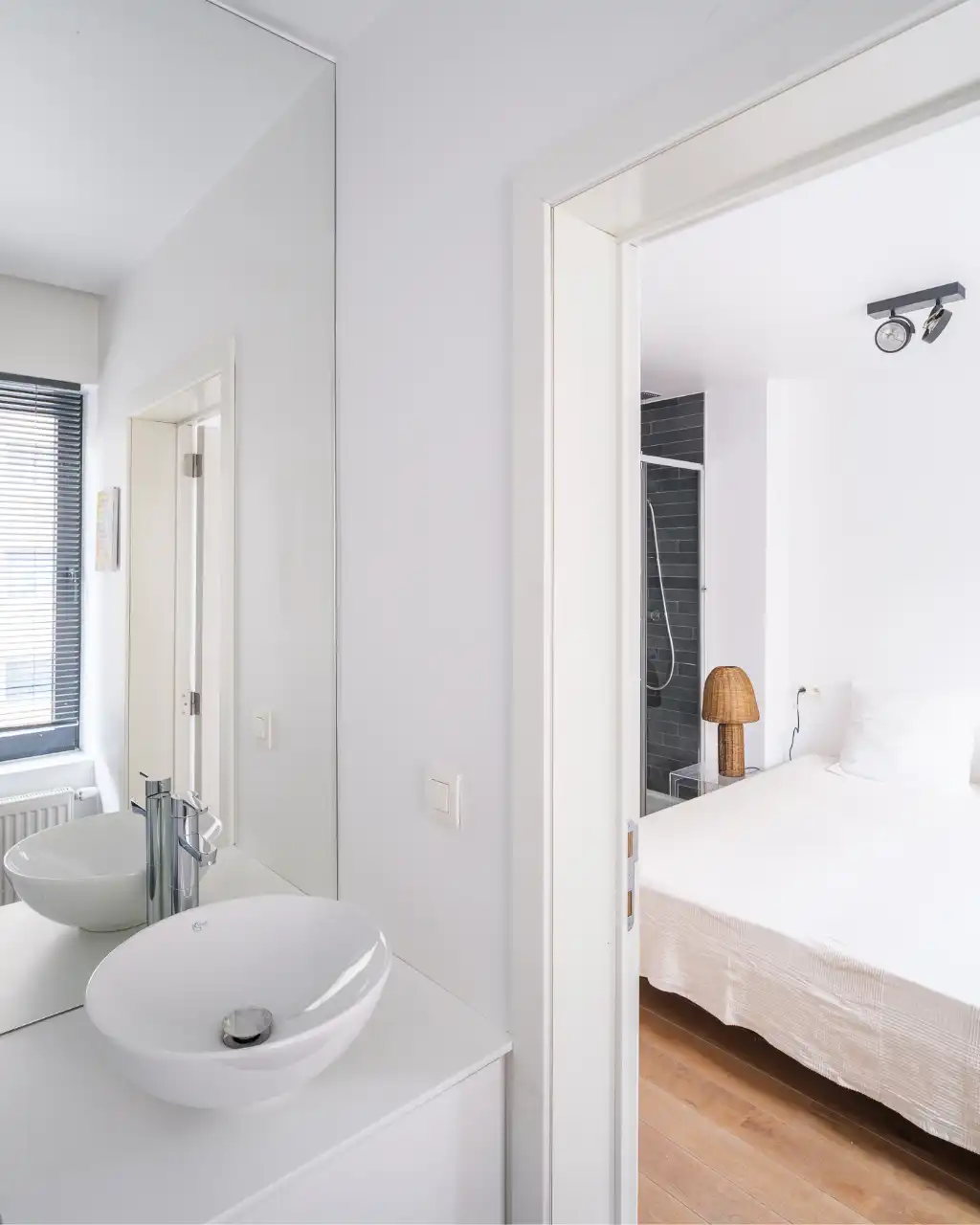 Oostende – ‘Les Hirondelles’: statige eclectische burgerwoning met handelsruimte en drie appartementen. foto 9