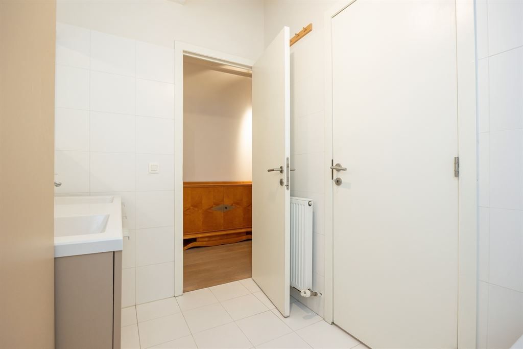 Duplex appartement met groot terras en autostaanplaats foto 12