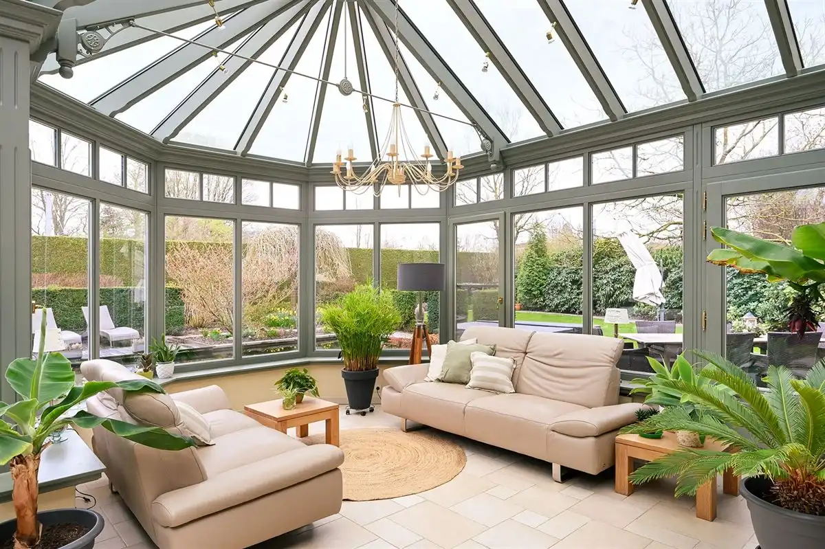 Instapklare villa met zwemvijver foto 32