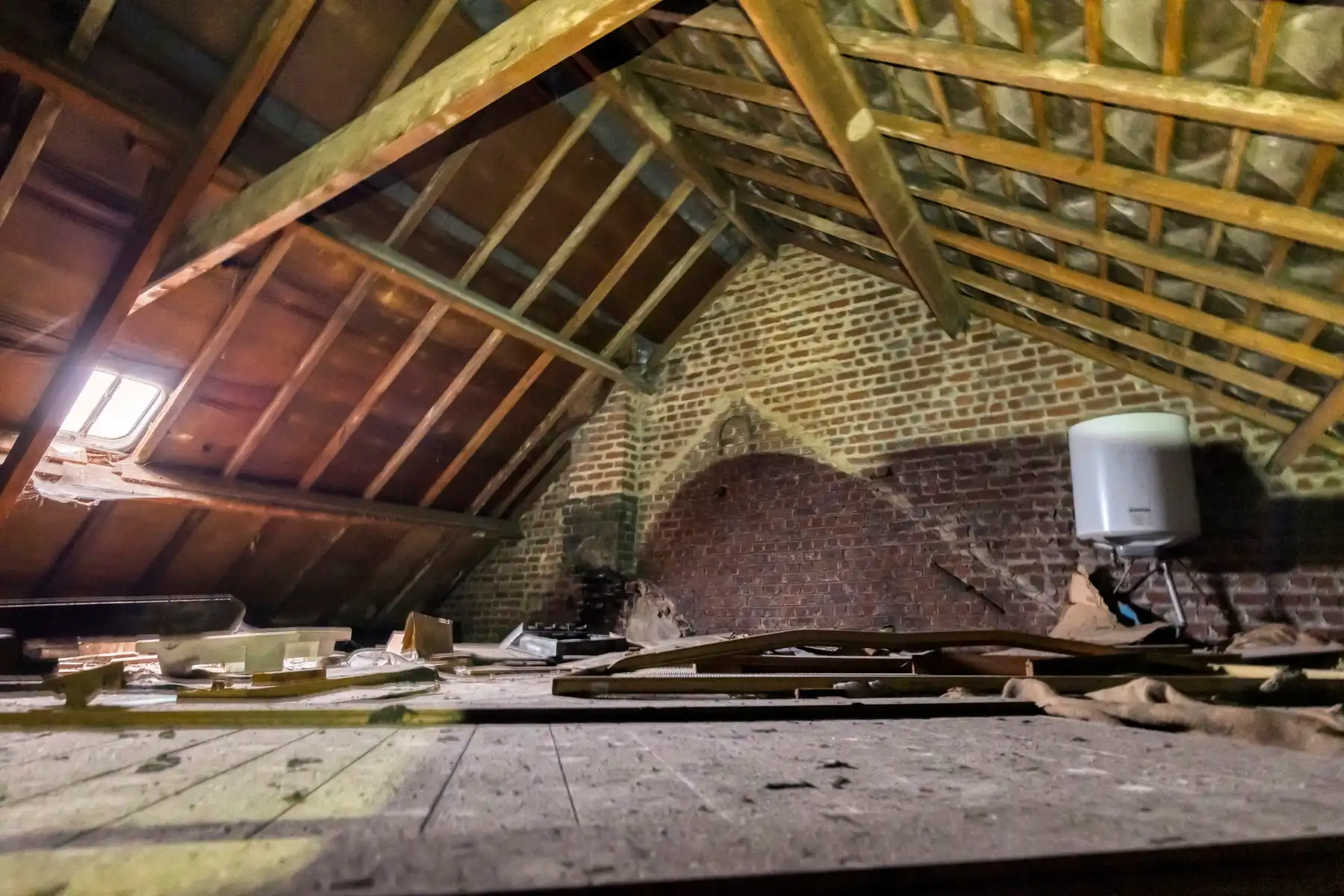 Woning met loods/grote garage en veel potentieel! foto 22