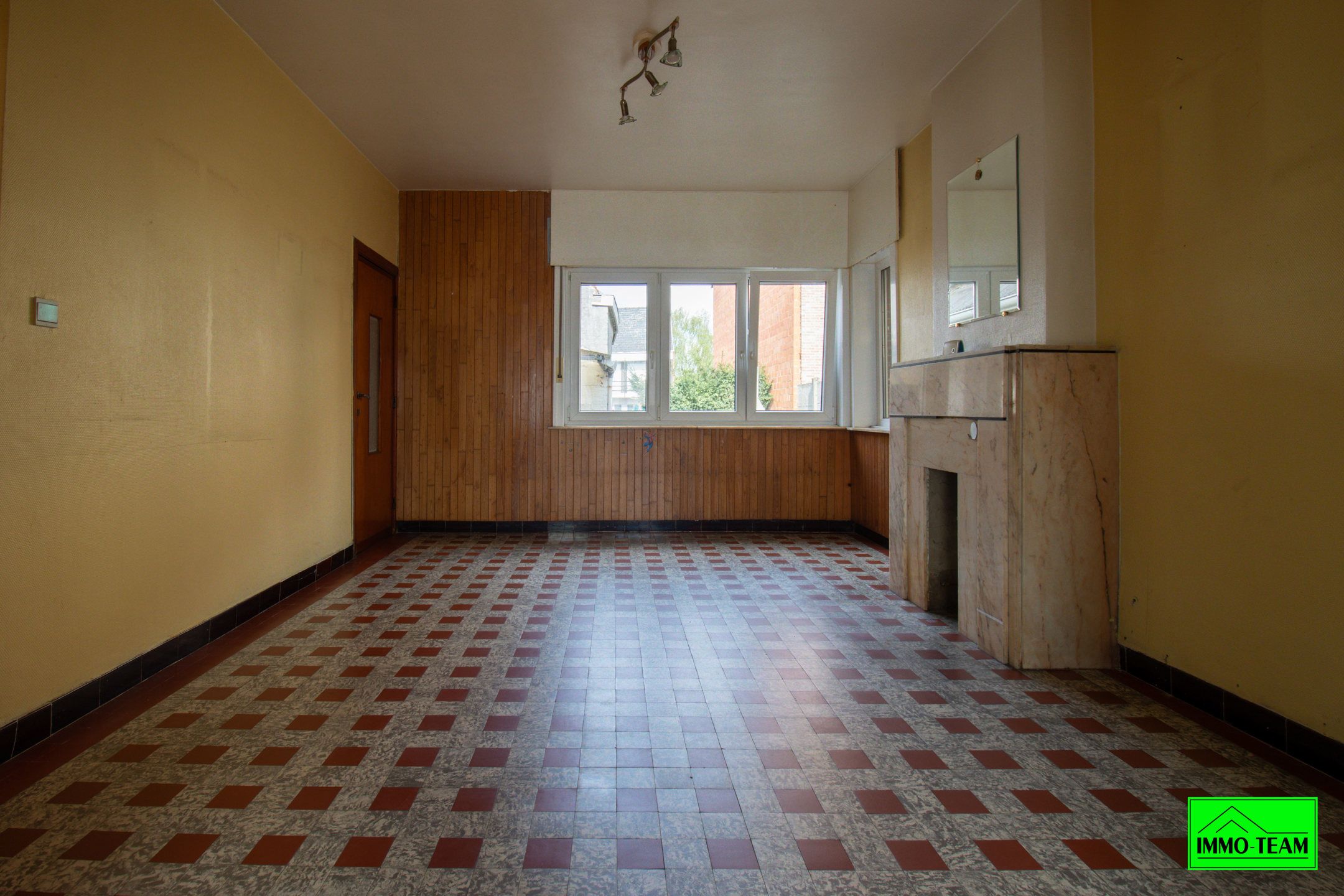 Charmante te renoveren gezinswoning  foto 4