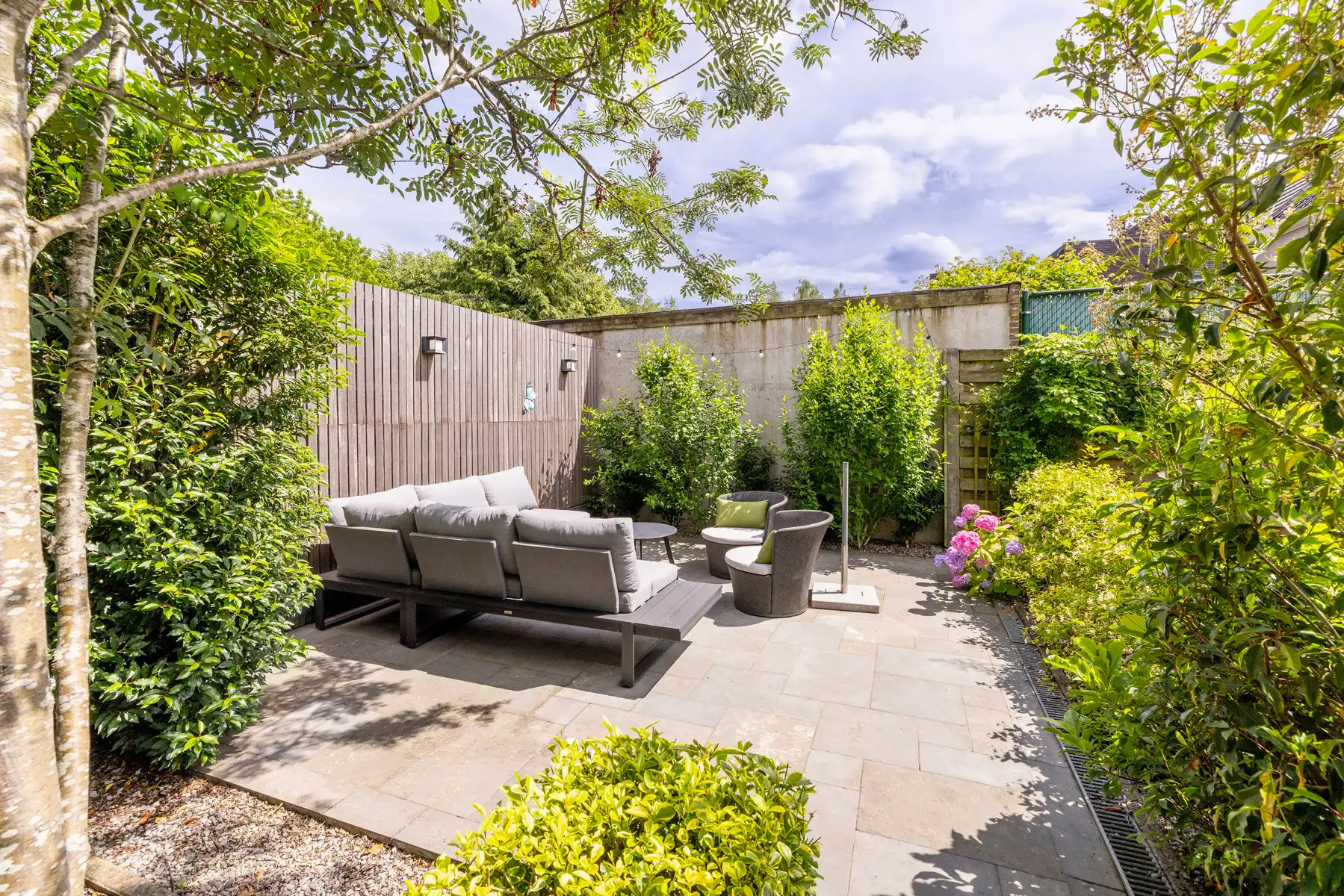 Instapklare woning met 4 slpks, 2 badks en gezellige tuin foto 26