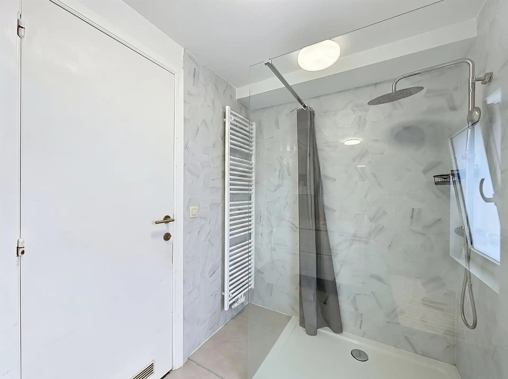 Luxueuze gezinswoning met 5 slaapkamers nabij Antwerpen! foto 13