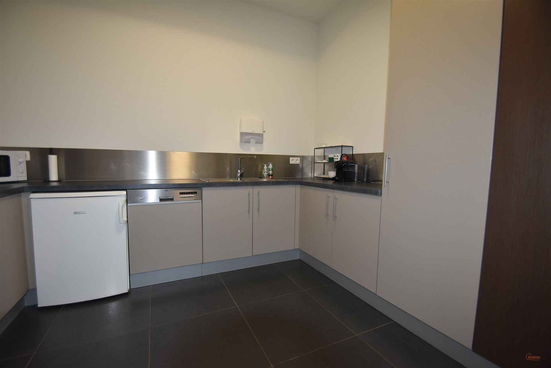 Winkelruimte foto 10