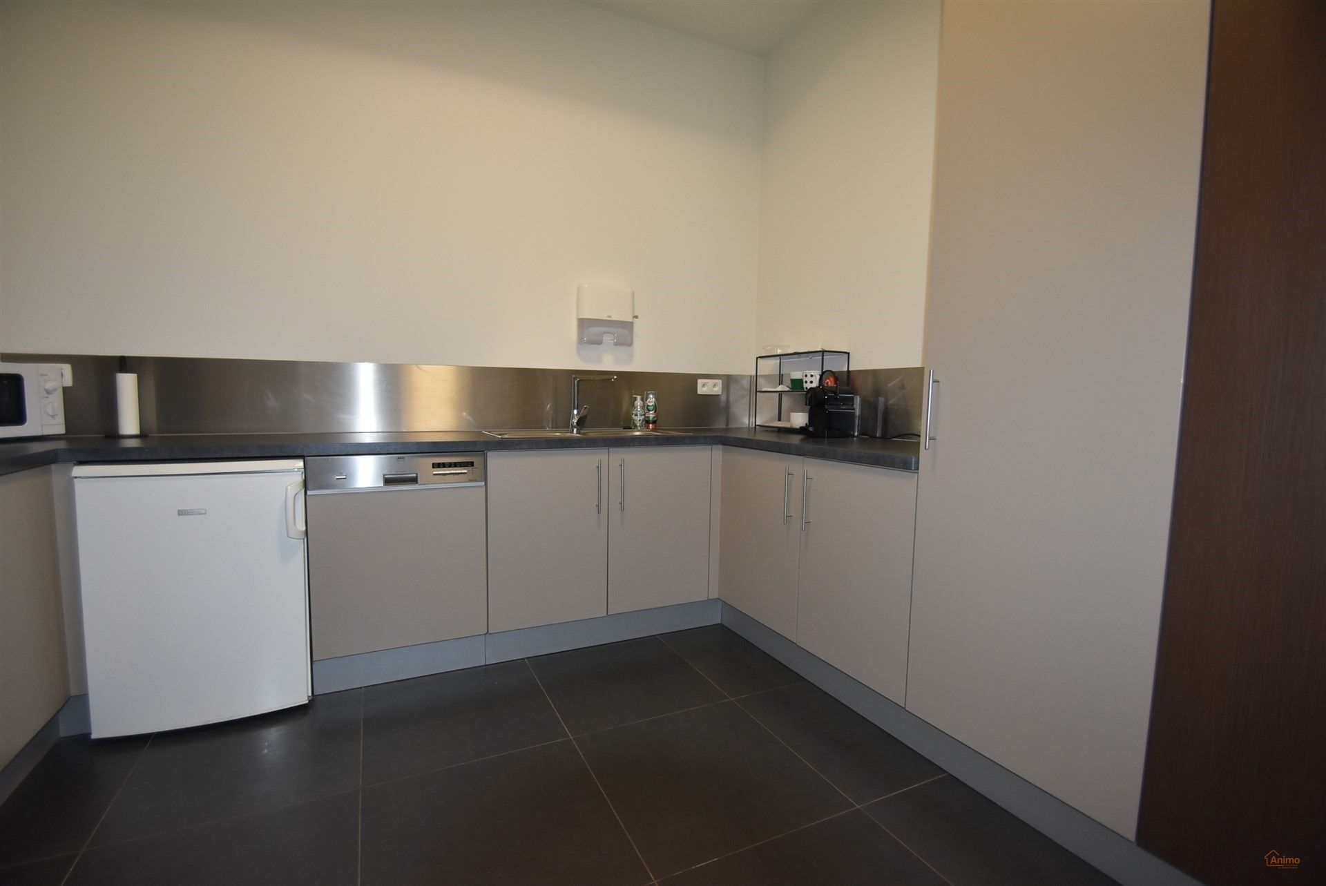 Winkelruimte foto 10