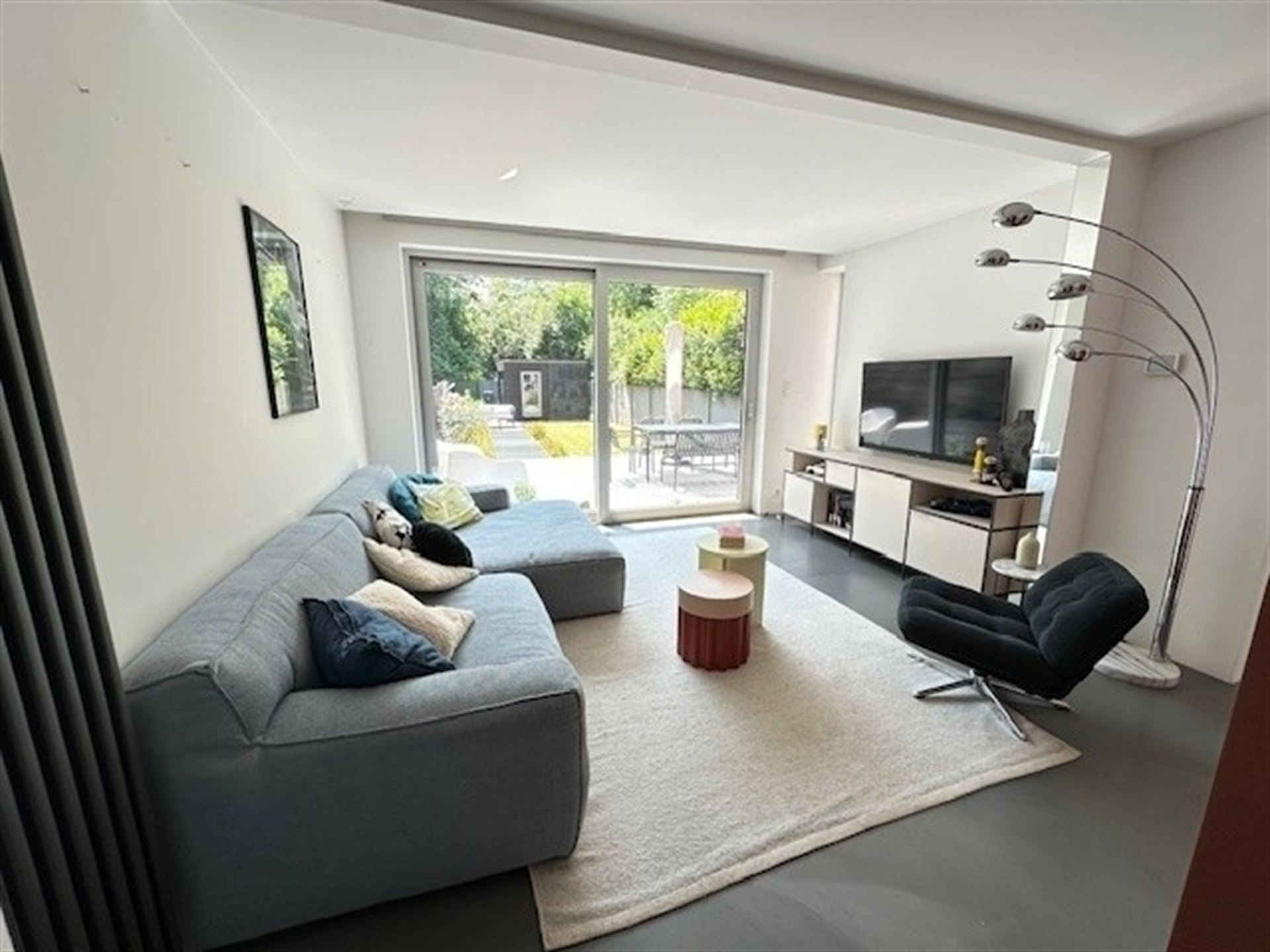 TOPLOCATIE! gelijkvloersappartement met mooie tuin! foto 4