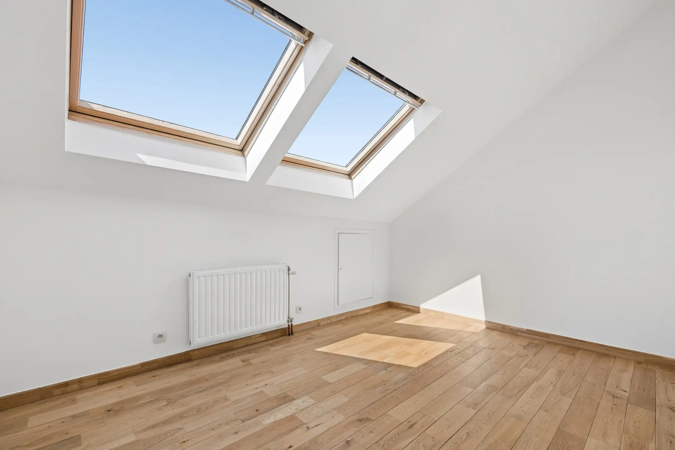 Gerenoveerd appartement met 2 slpkamers van ± 92m² foto 14