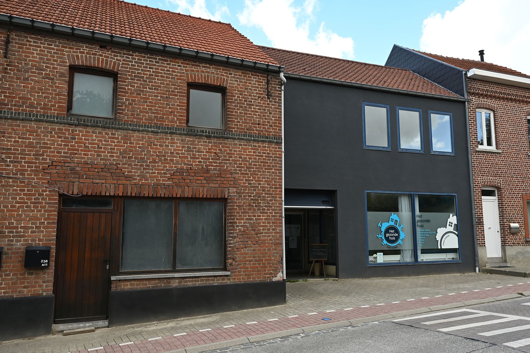 Praktijkruimte met woonst te Oud-Heverlee foto {{pictureIndex}}