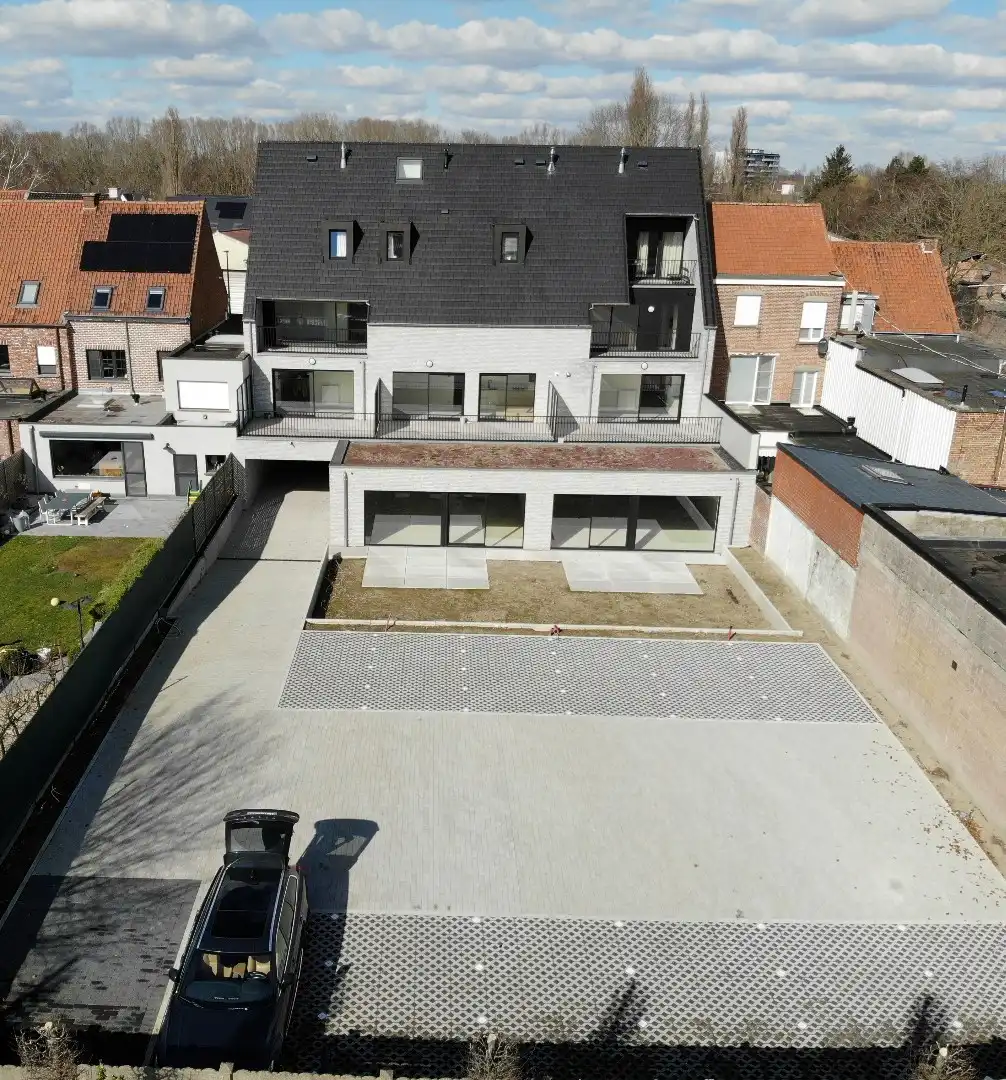 Prachtig appartement met groot terras, 2 kamers MET staanplaats foto 15