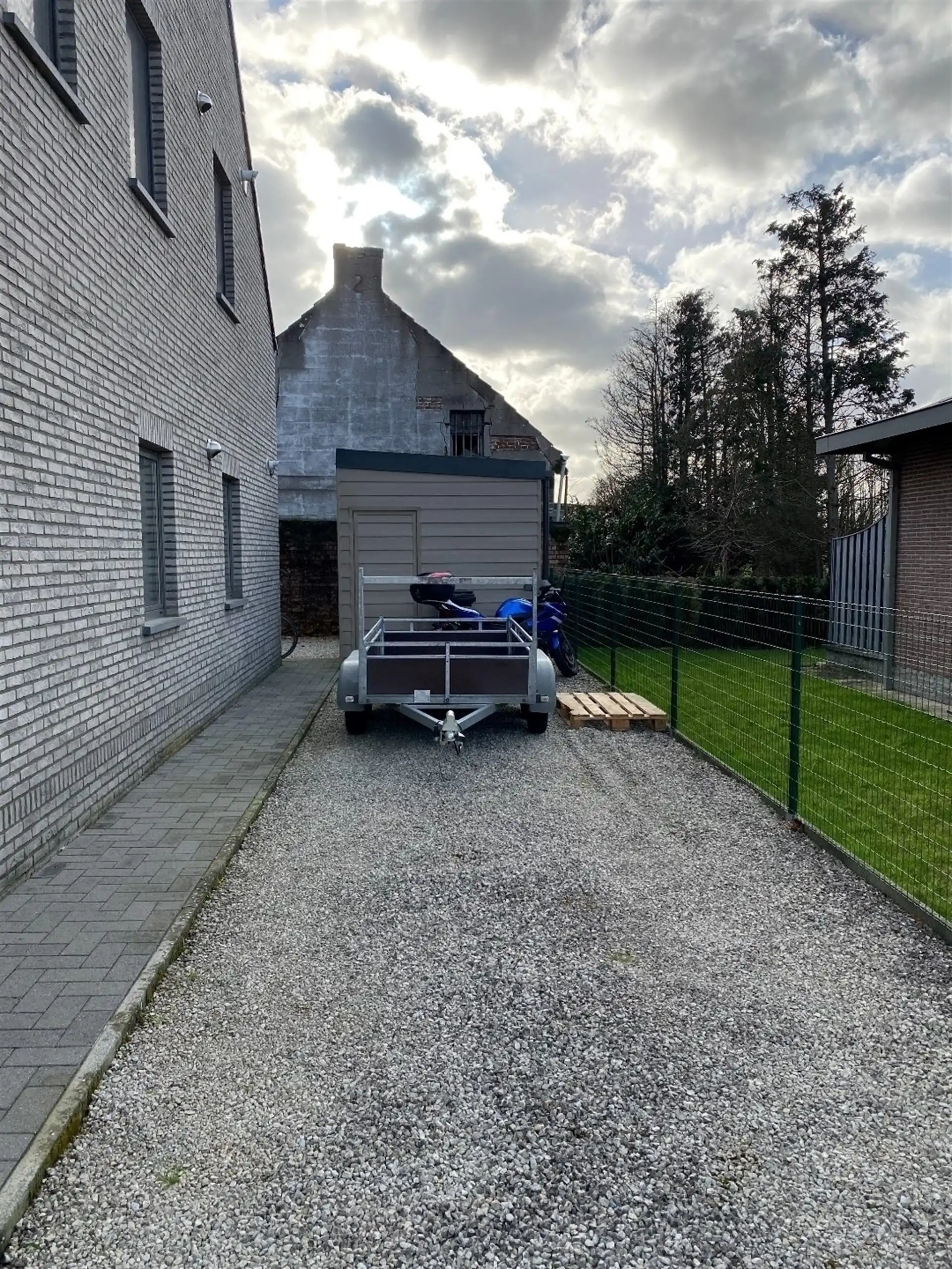 Gunstig gelegen dakappartement met autostaanplaats. foto 19