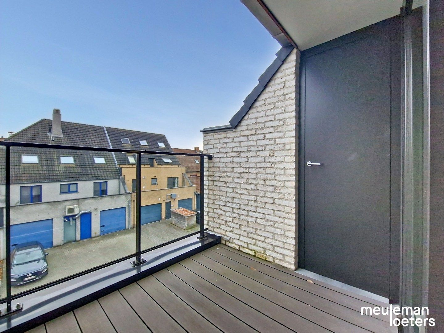 Rustig gelegen recent appartement met parking foto 13
