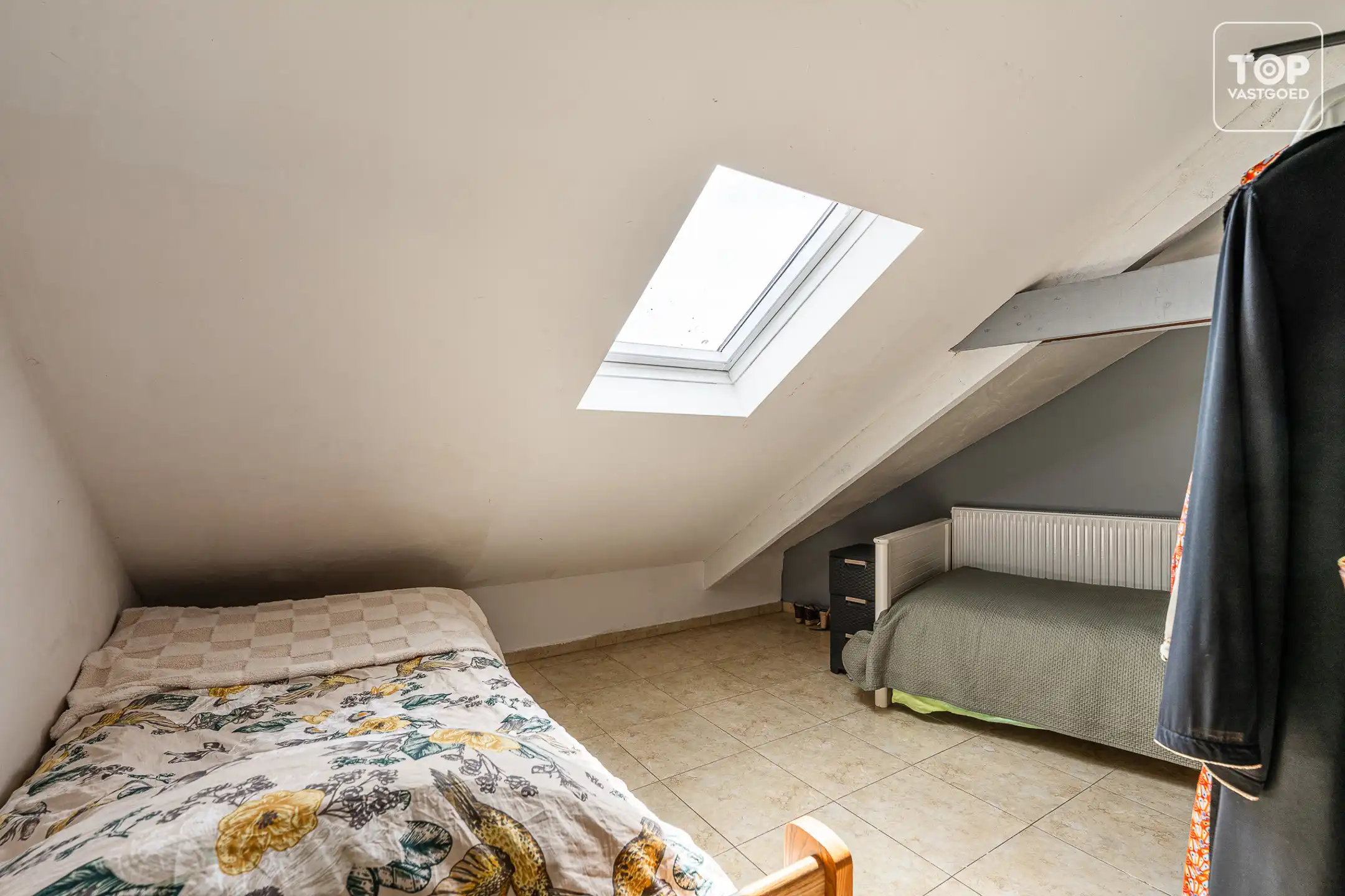 Instapklare HOB met 4 slaapkamers en tuin foto 19