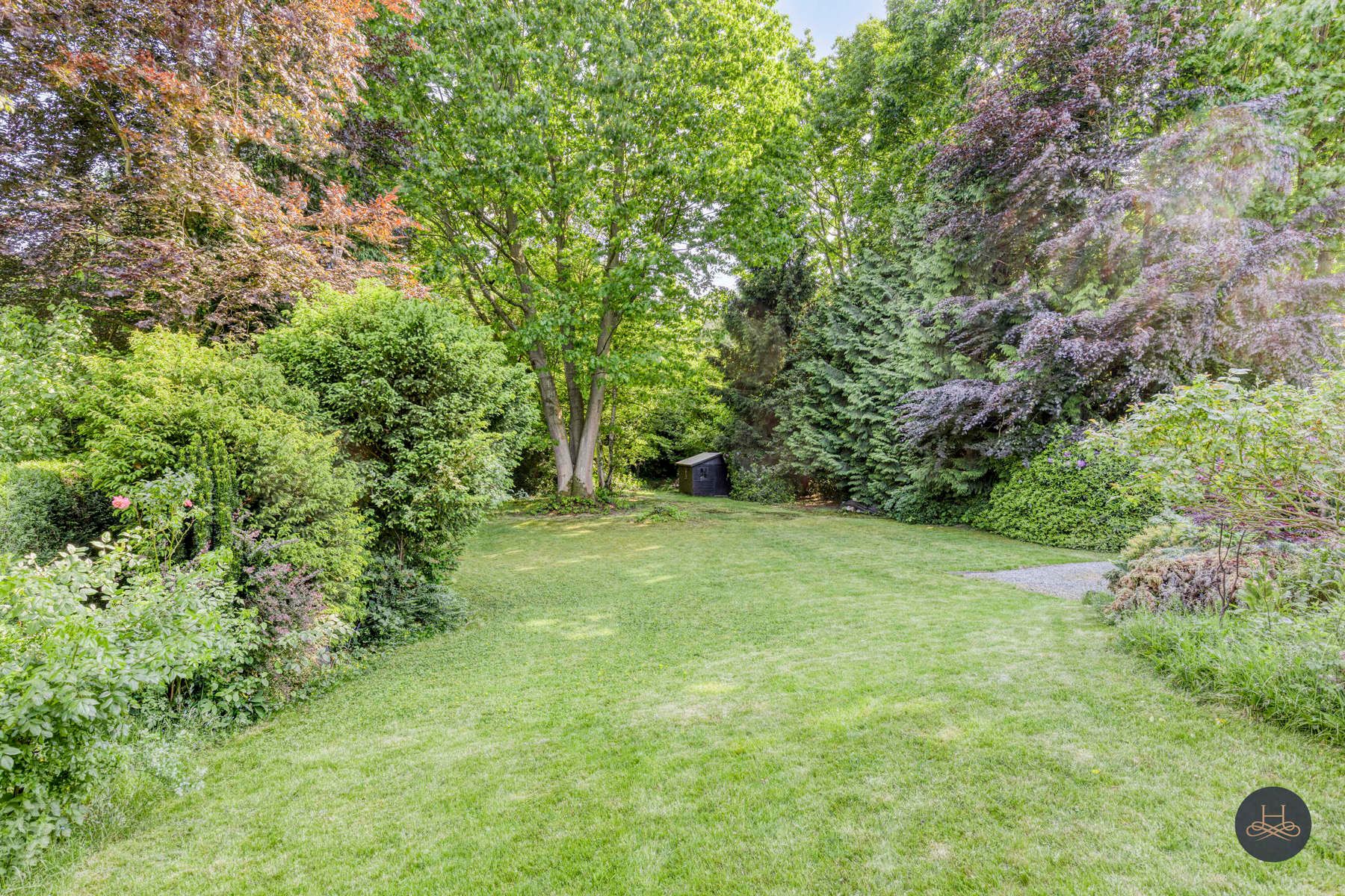 Verrassend ruime open woning met prachtige tuin foto 21