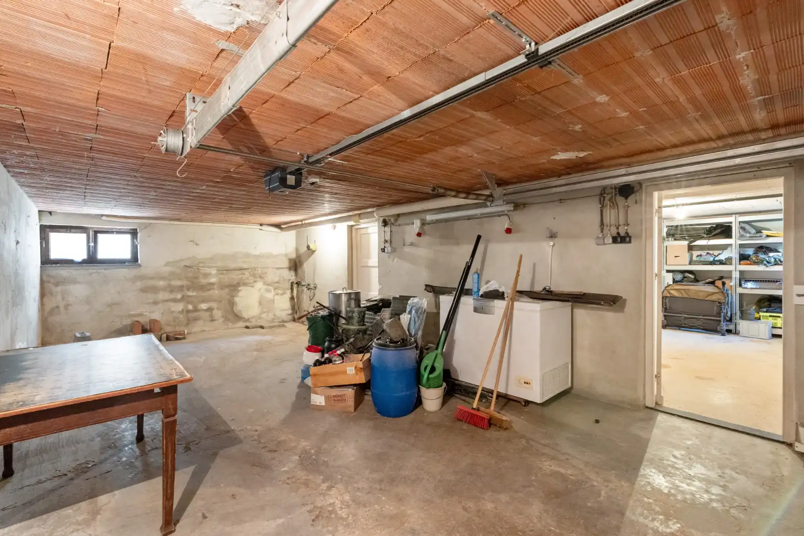 Gelijkvloerse gezinswoning op een ruim perceel van 9a51ca op een rustige locatie met uitzicht op achterliggende weilanden!  foto 22