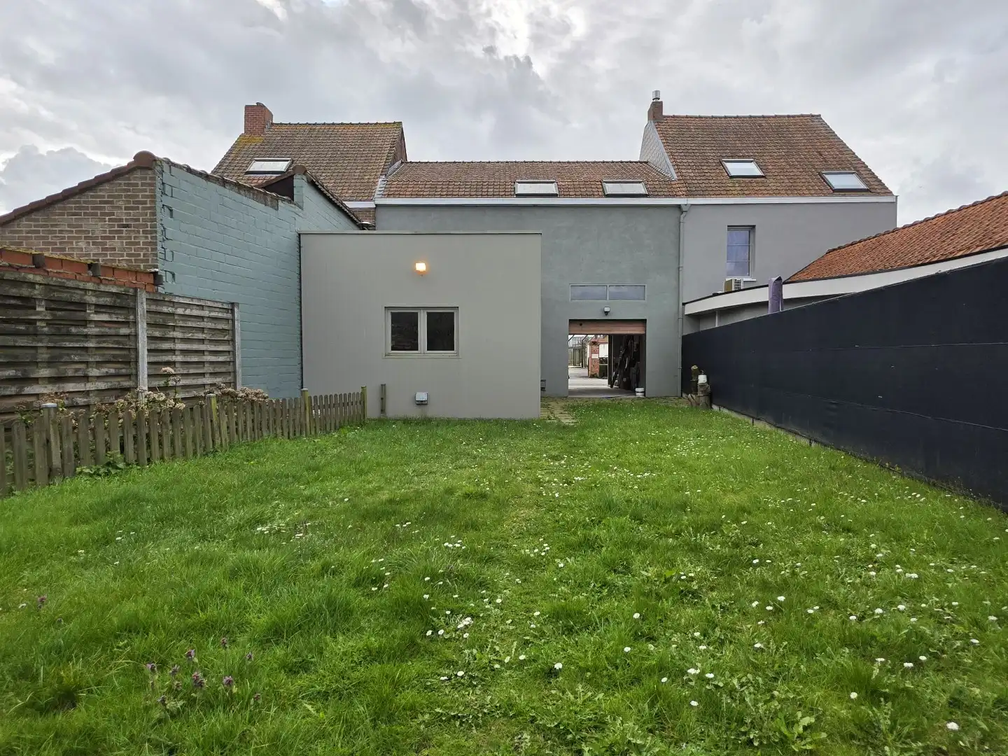 Vlot bereikbaar atelier/opslagruimte te koop foto 32